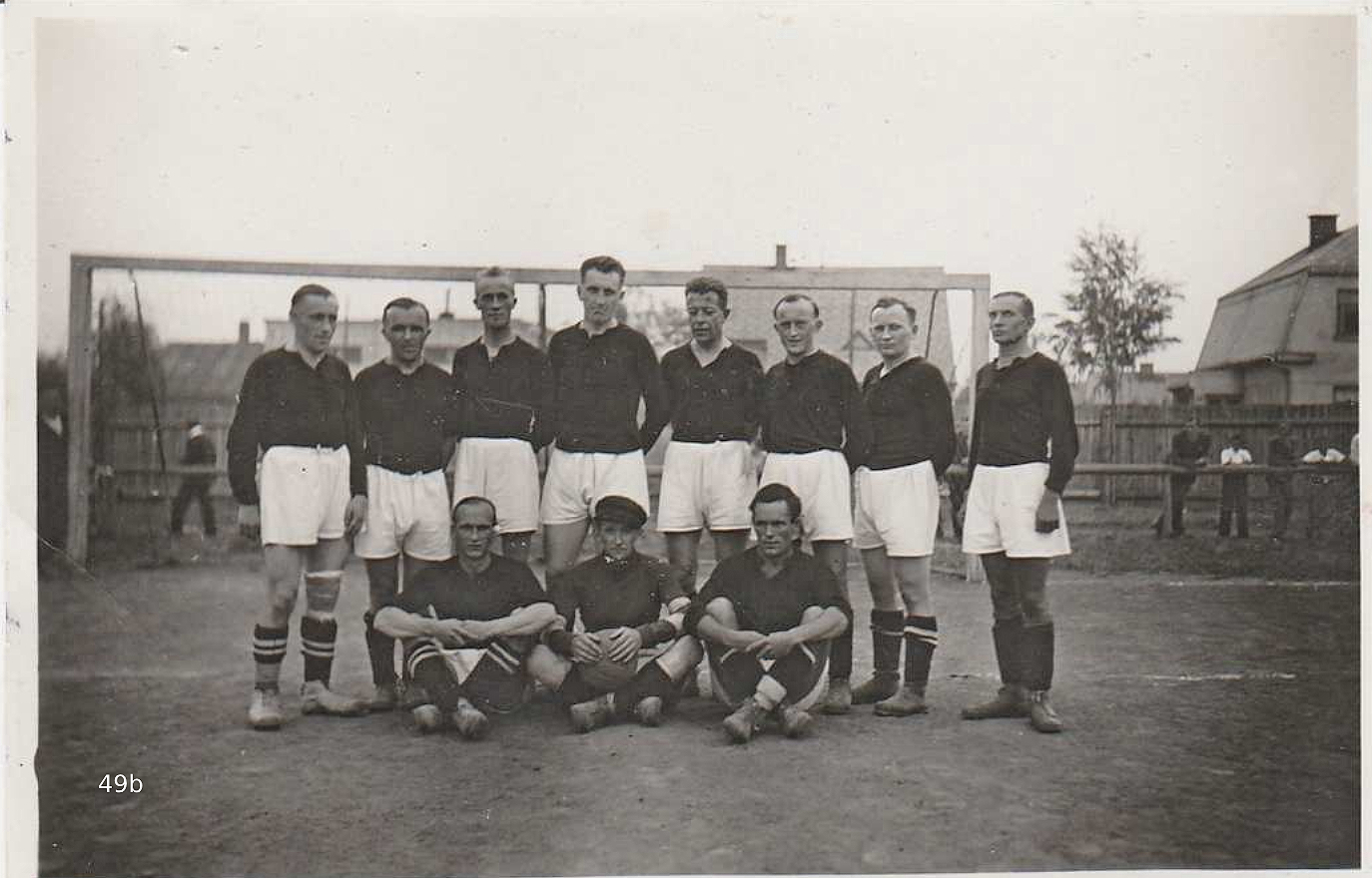 Foto 49b - muži SK Sochor v 1. pol. 30. let
